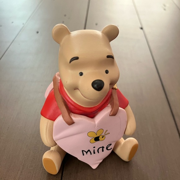Disney Pooh & Friends Winnie the Pooh Bee Mine Porcelain Figurine - Picture 4 of 4
